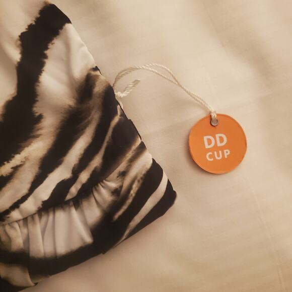 Seafolly Women's DD Cup Bandeau One Piece Swimsuit Zebra Ruched US 6 NWT NEW - Picture 7 of 16